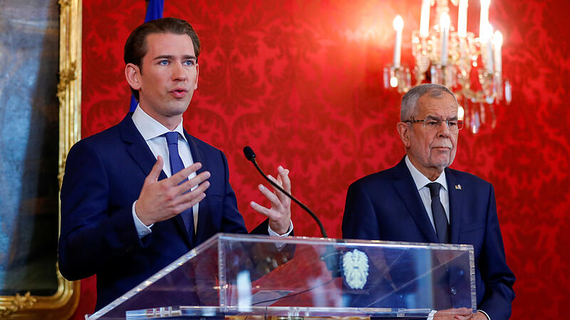 President Alexander Van der Bellen and head of Peoples Party and former Chancellor Sebastian Kurz meet in Vienna