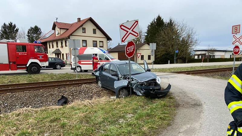 Unfall am Bahnübergang in Antiesenhofen